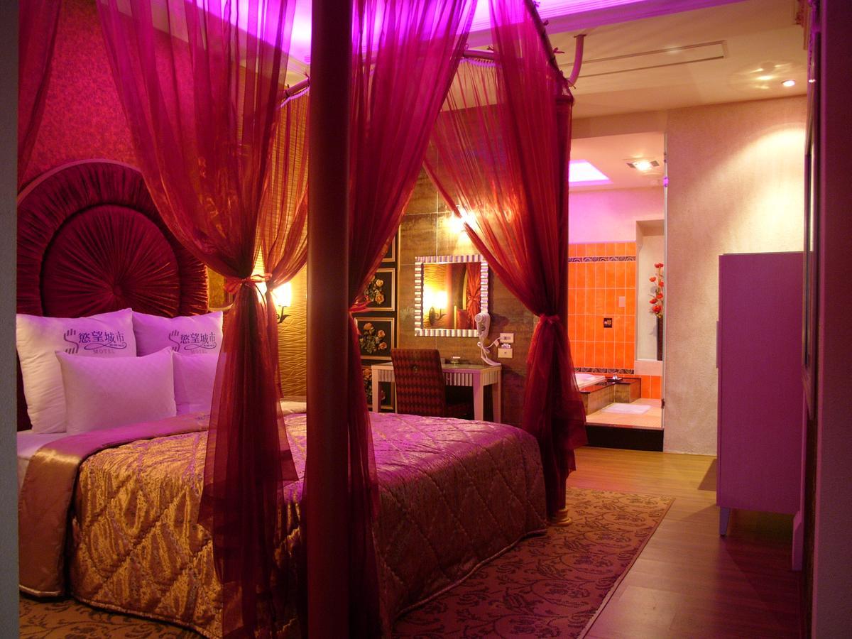 Sexy City Motel Тайнан Екстериор снимка